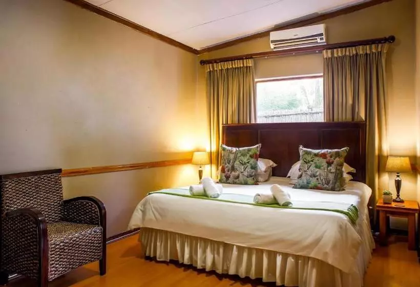 پانسیون Nobis House