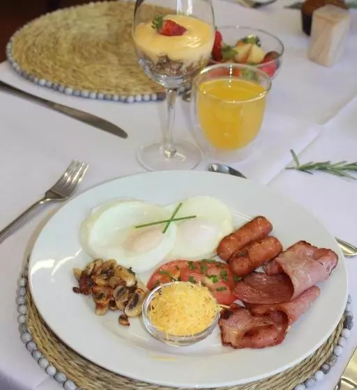 پانسیون Nobis House