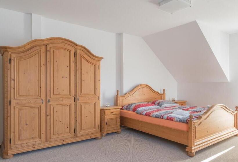 بنسيون Penzion Lihovar