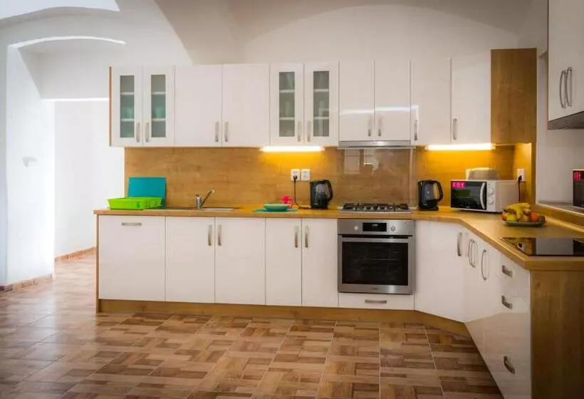 Majatalo Penzion Sloup