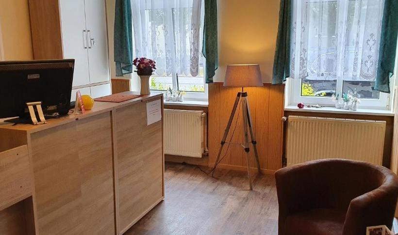 هاستل Landgasthof Graf Karstädt