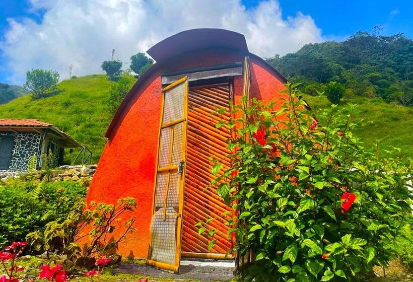 Hostel Termales El Escondite