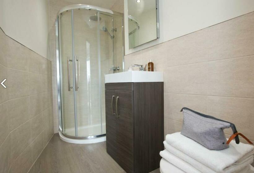 הוסטל The Pig Inn