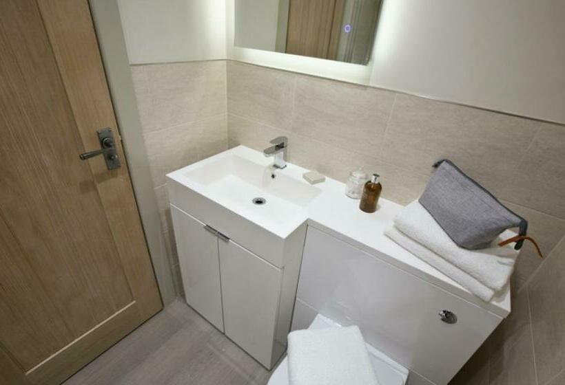 הוסטל The Pig Inn