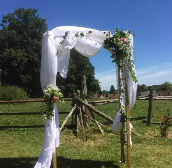 ベッドアンドブレックファースト La Ferme Au Colombier