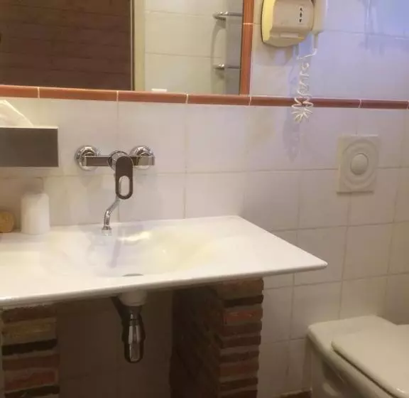 ベッドアンドブレックファースト La Ferme Au Colombier