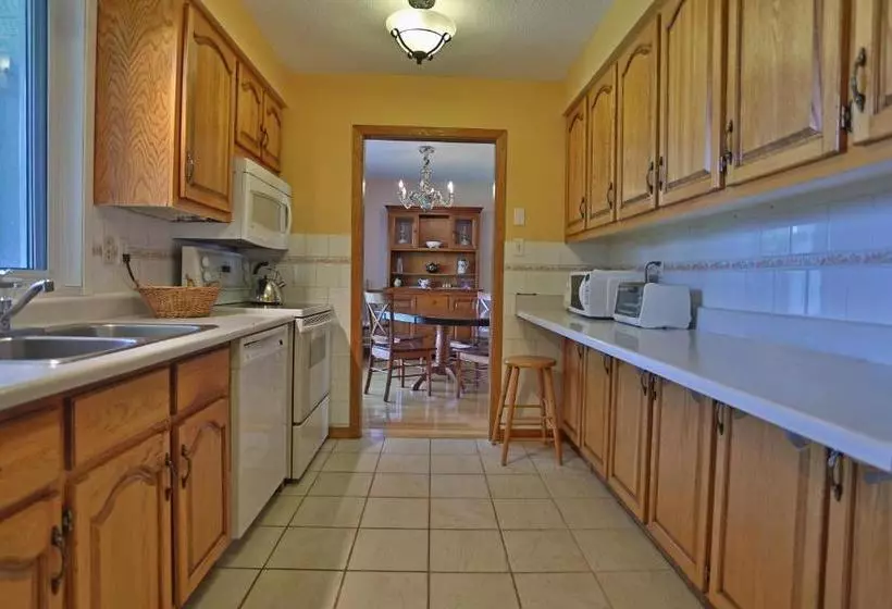 Aamiaismajoitus (B&B) Ranch St Hubert