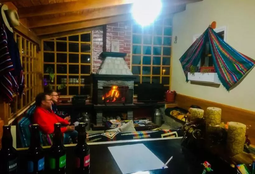Hotelli Cuscungo Cotopaxi Hostel & Lodge
