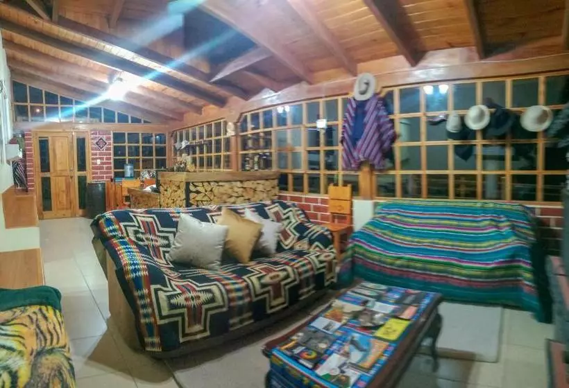 Hotelli Cuscungo Cotopaxi Hostel & Lodge
