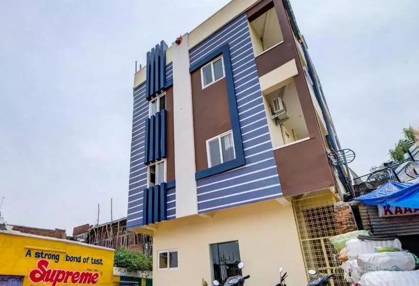 ホテル Depally Town House