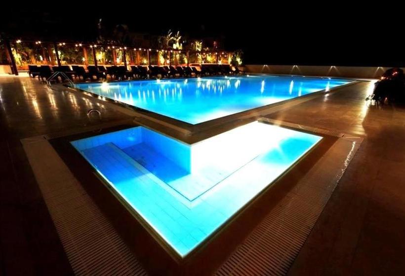 Grand Pasha Luxury Central Kyrenia Hotel & Spa & Casino