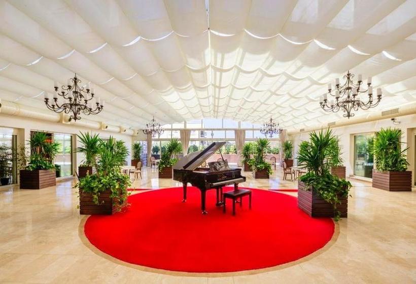 Grand Pasha Luxury Central Kyrenia Hotel & Spa & Casino