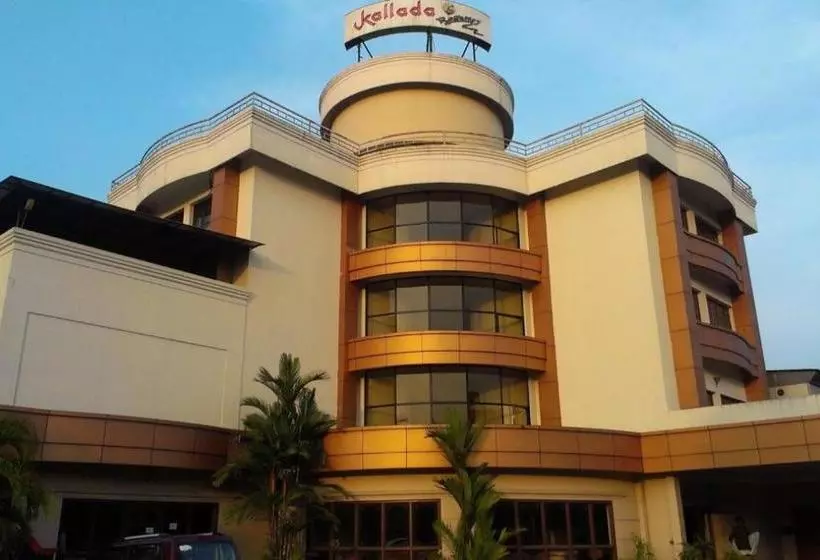 Hotelli Kallada Regency