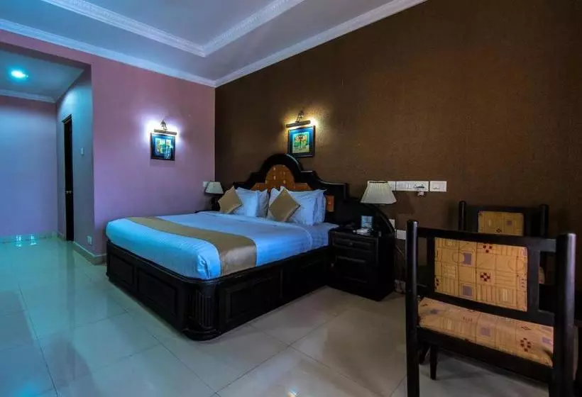 Hotelli Kallada Regency