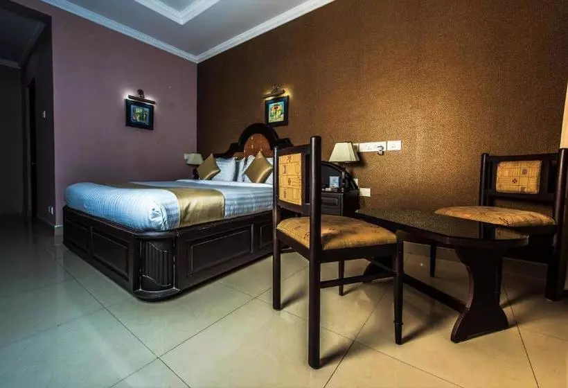 Hotelli Kallada Regency