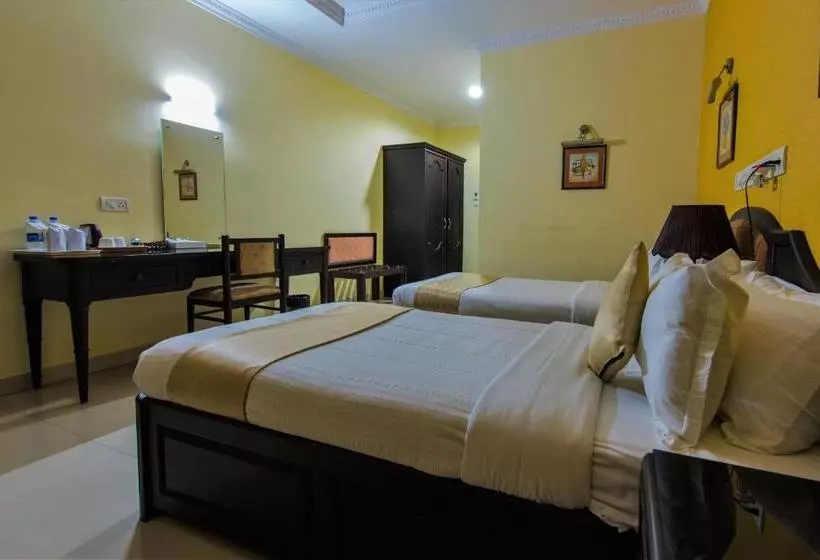 Hotelli Kallada Regency