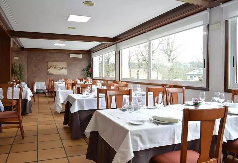 ホテル Os Caracoles