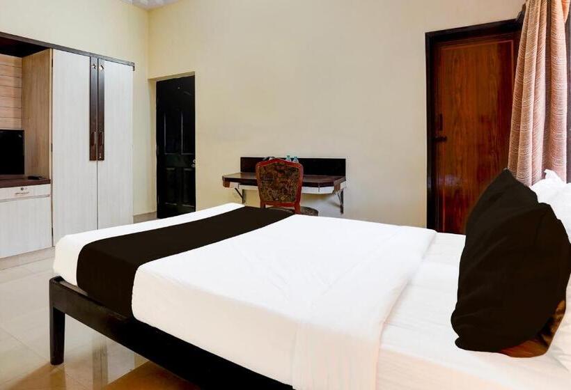 ホテル O Varun Residency