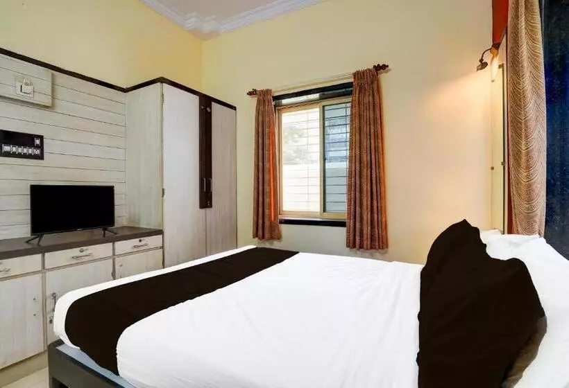 ホテル O Varun Residency