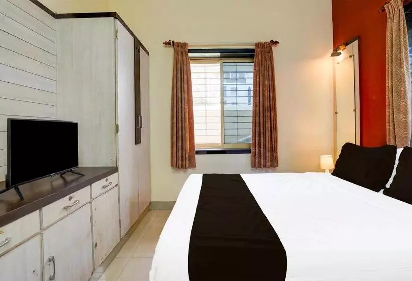 ホテル O Varun Residency