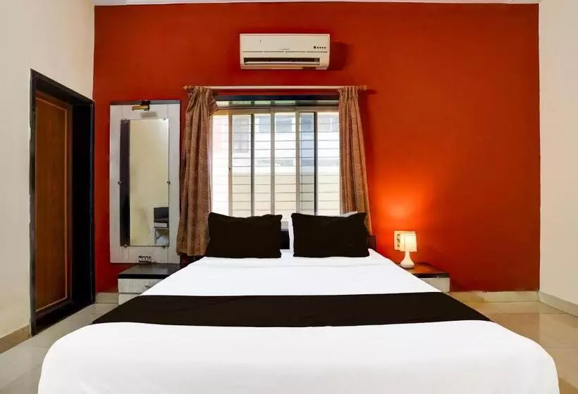 ホテル O Varun Residency