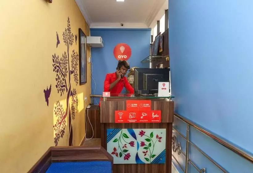 ホテル Oyo 27038 Anandha Rooms