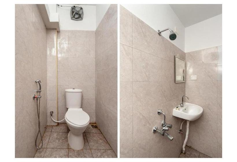 Hotel Oyo 27038 Anandha Rooms