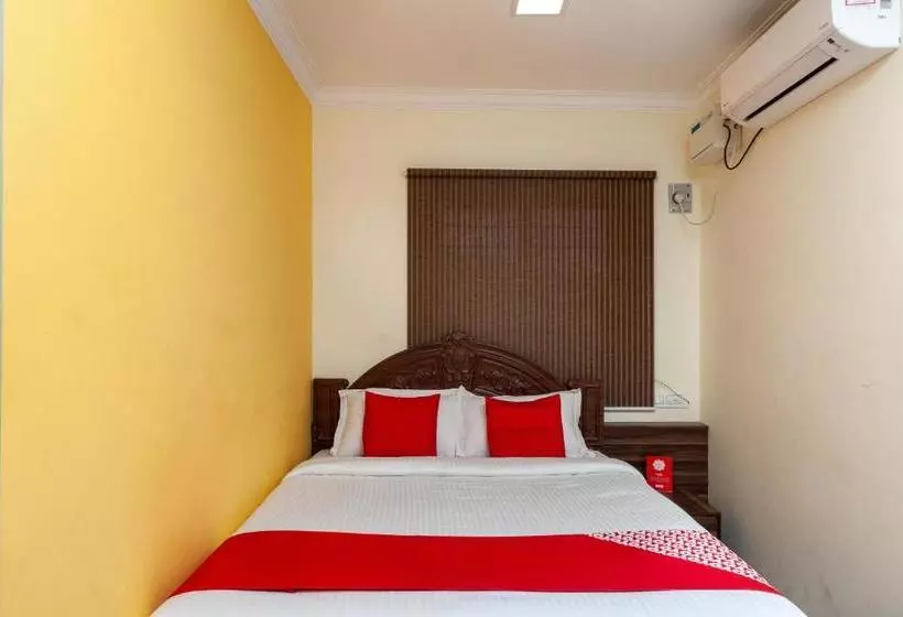 ホテル Oyo 27038 Anandha Rooms