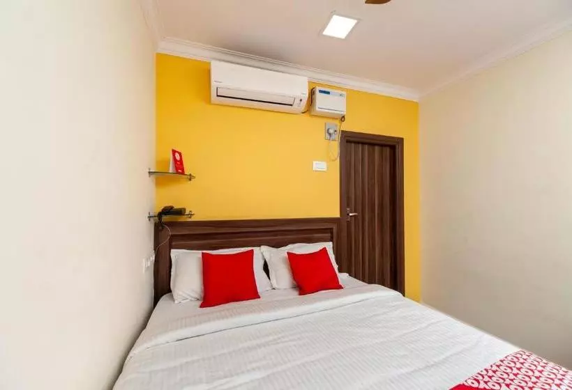 ホテル Oyo 27038 Anandha Rooms