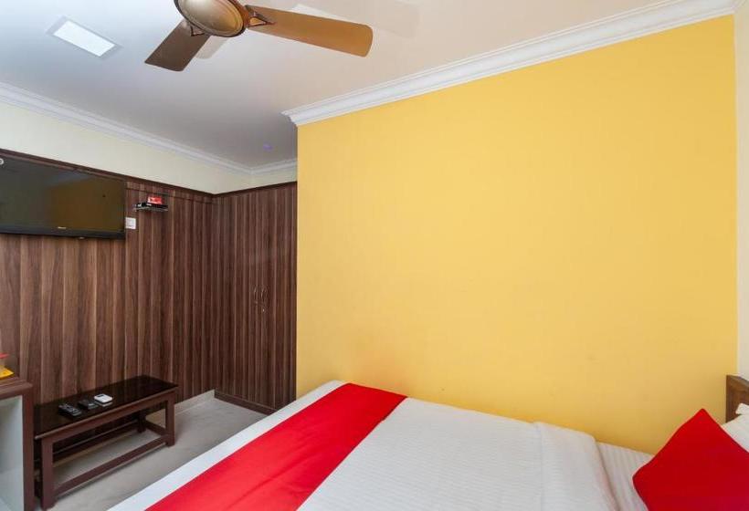 Hotel Oyo 27038 Anandha Rooms