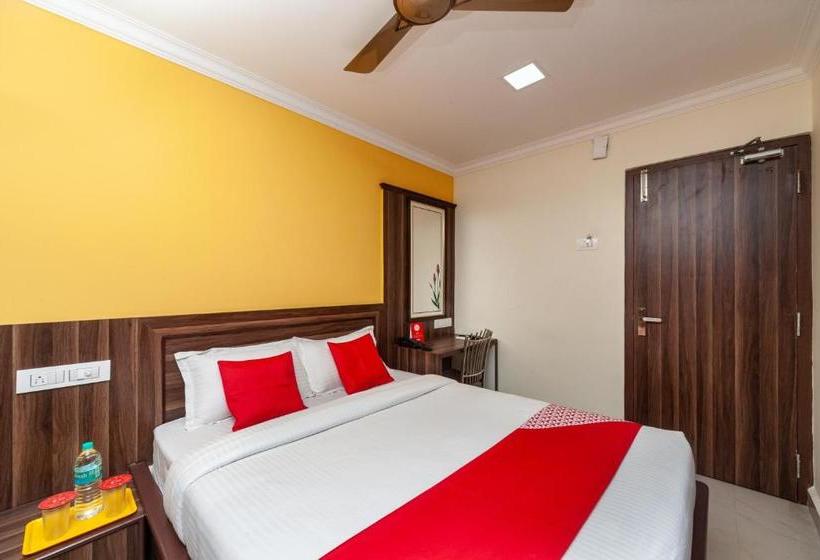 Hotel Oyo 27038 Anandha Rooms