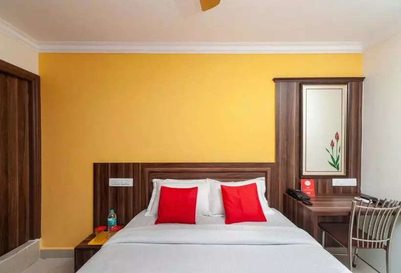 ホテル Oyo 27038 Anandha Rooms