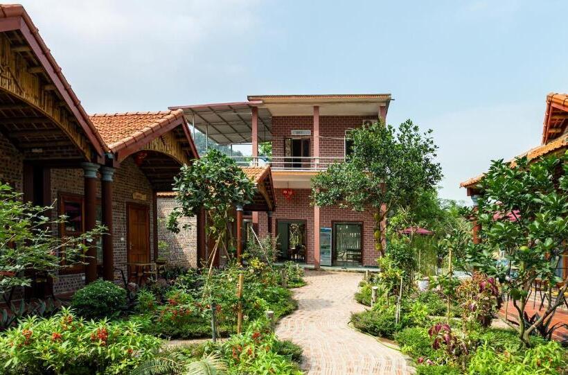 هتل Ruby Homestay