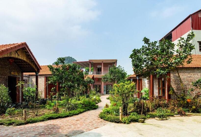 هتل Ruby Homestay