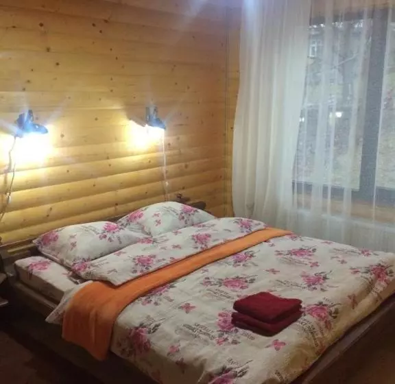 پانسیون три берези