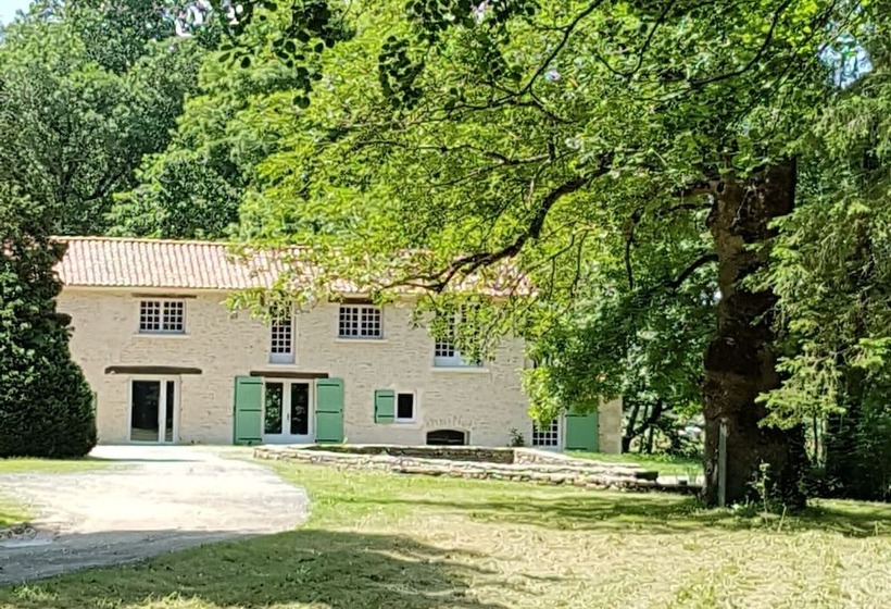 膳宿费 Echo D'eau Host & Coach