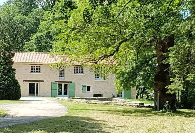 Majatalo Echo D'eau Host & Coach