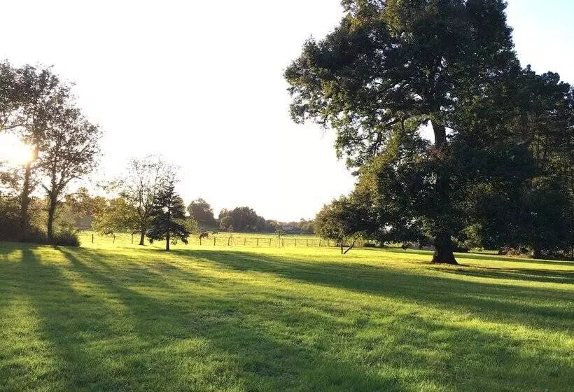 Majatalo Echo D'eau Host & Coach