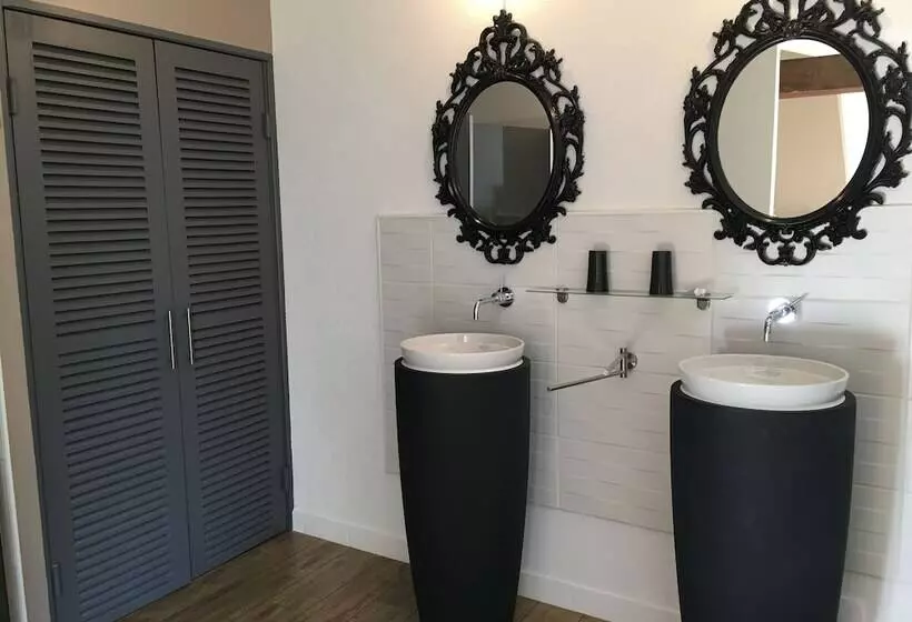 Majatalo Echo D'eau Host & Coach