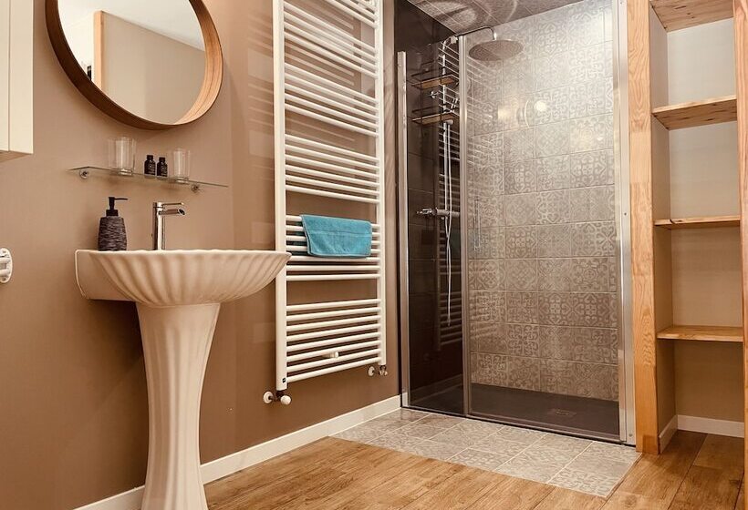 膳宿费 Echo D'eau Host & Coach