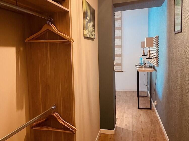 膳宿费 Echo D'eau Host & Coach