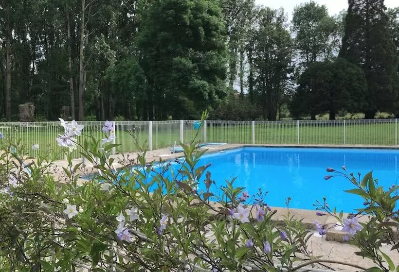 Majatalo Echo D'eau Host & Coach