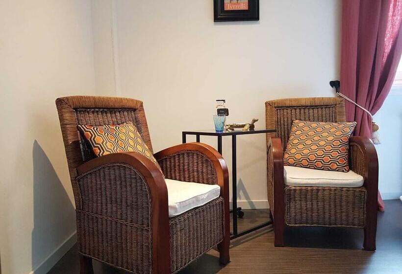 膳宿费 Echo D'eau Host & Coach