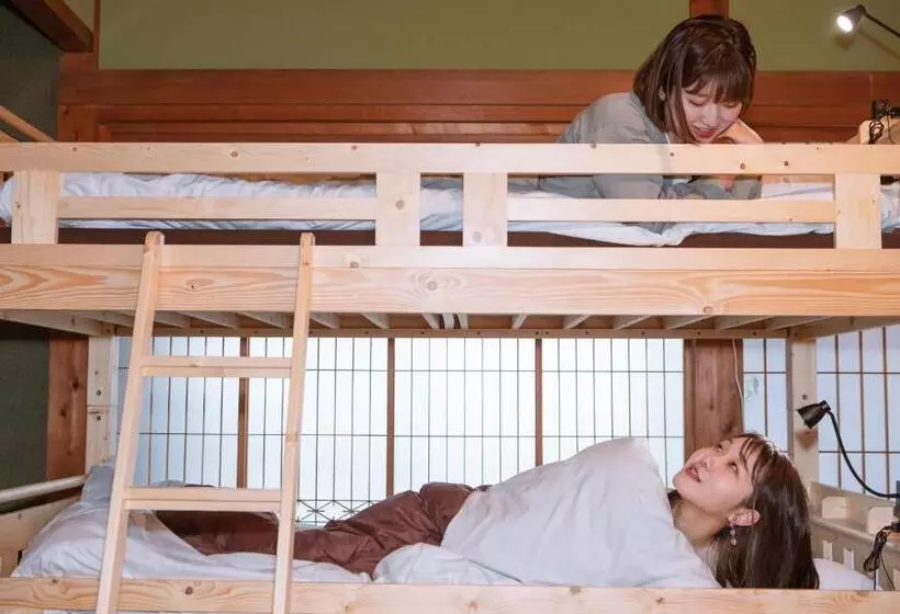 ペンション 四国旅行のhub拠点 古民家ゲストハウス Heso Camp