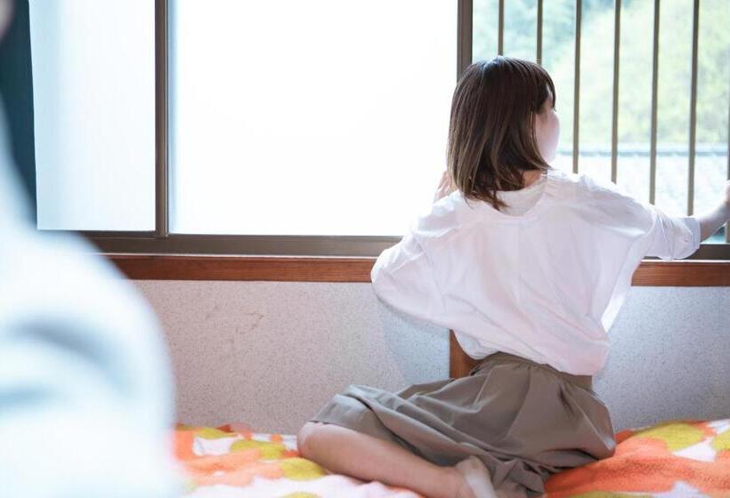 펜션 四国旅行のhub拠点 古民家ゲストハウス Heso Camp