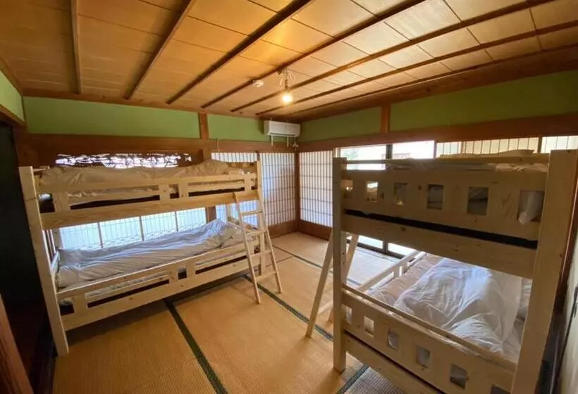 ペンション 四国旅行のhub拠点 古民家ゲストハウス Heso Camp