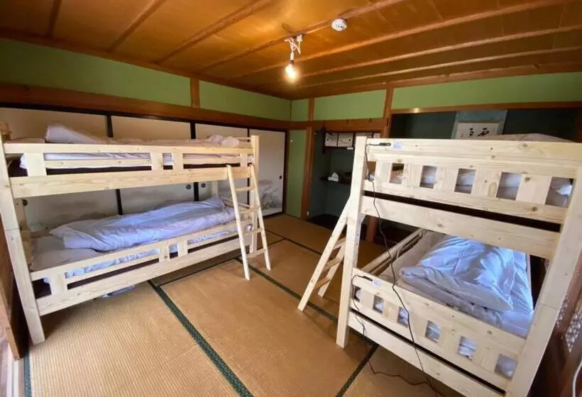 ペンション 四国旅行のhub拠点 古民家ゲストハウス Heso Camp