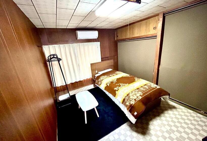 펜션 四国旅行のhub拠点 古民家ゲストハウス Heso Camp