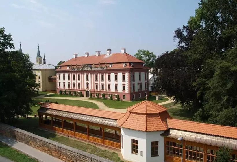 Majatalo Zámecké Ubytování U Dobré Hraběnky