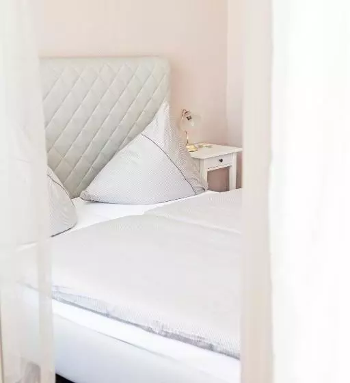 Retkeilymaja Gasthaus Zur Linde